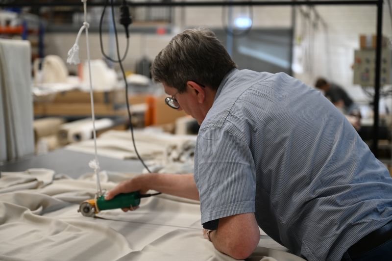Medewerker Harotex stofbewerking